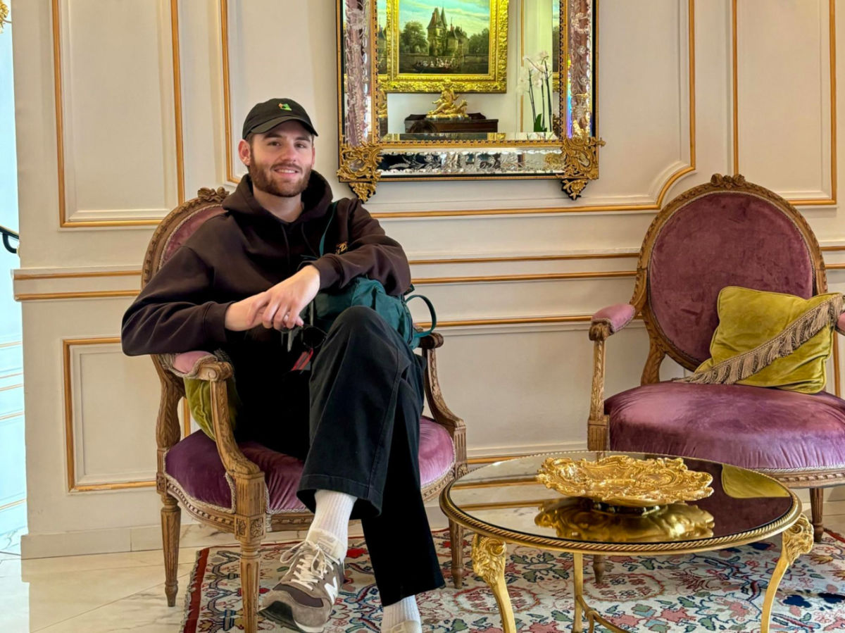 Relaxing in the beautifully decorated lobby