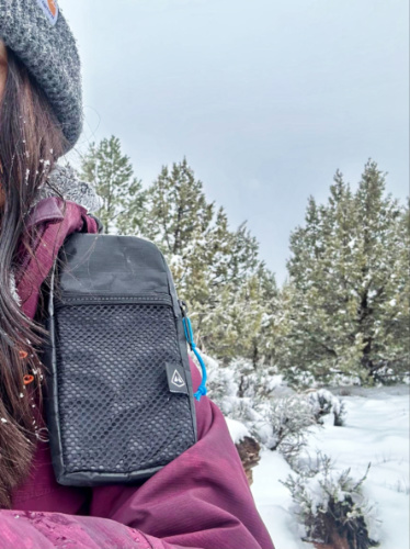View of the shoulder pocket from the front