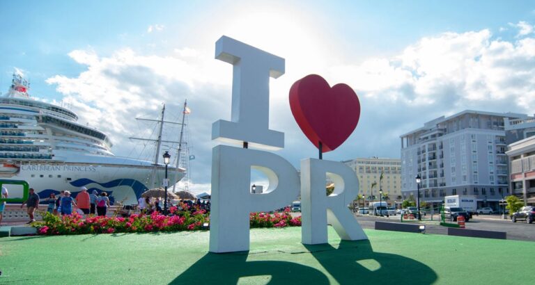 The "I Love PR" stands in cruise ship port