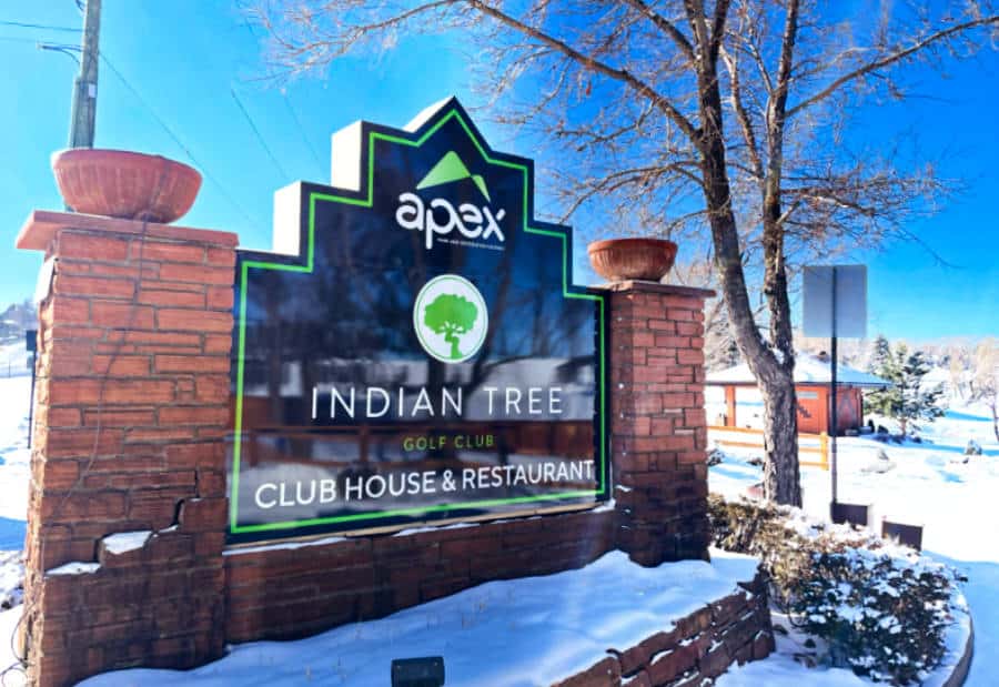 View of the landmark signage of Indian Tree Golf Club on a sunny winter