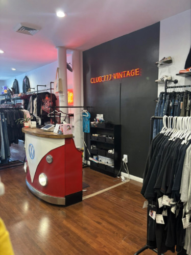 View of the Interior of Club 777