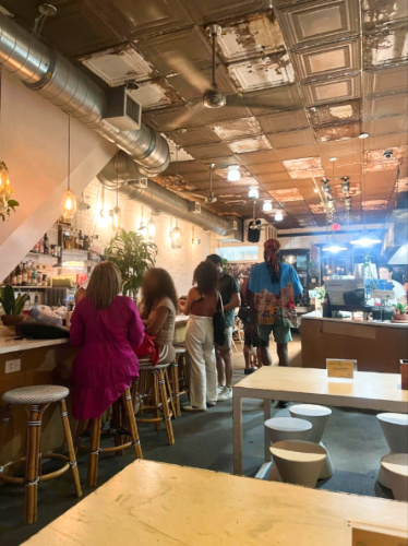 The people enjoying inside the Risbo