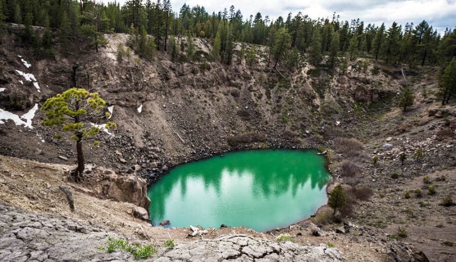 View of the teal water pool at the Inyo Craters in Mammoth Lakes