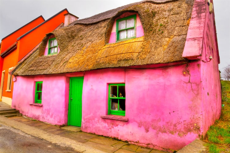 Pink house in Doolin