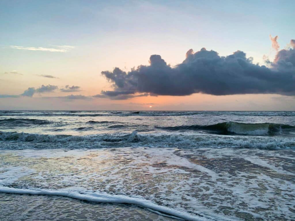 Scenic view of the sunrise over the Jacksonville Beach