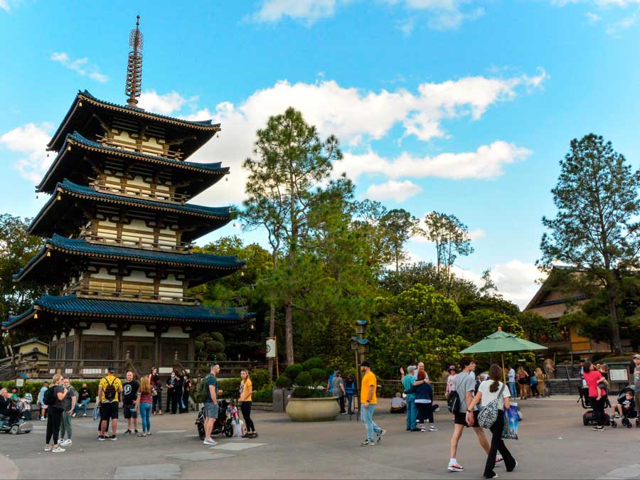 View of people wandering in Japan pavilion