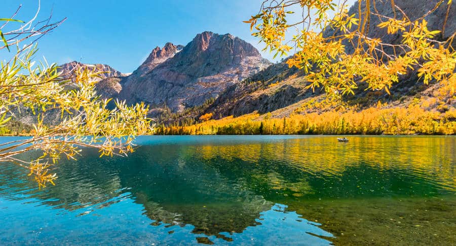 Breathtaking view of the mountains and turquoise blue waters of June Lake