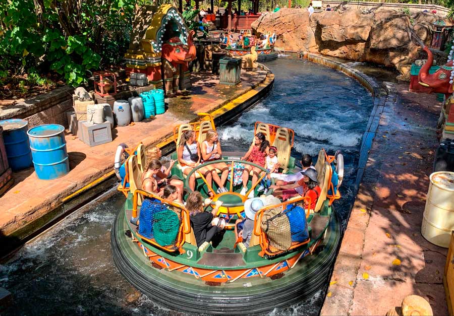 People riding the Kali River Rapids