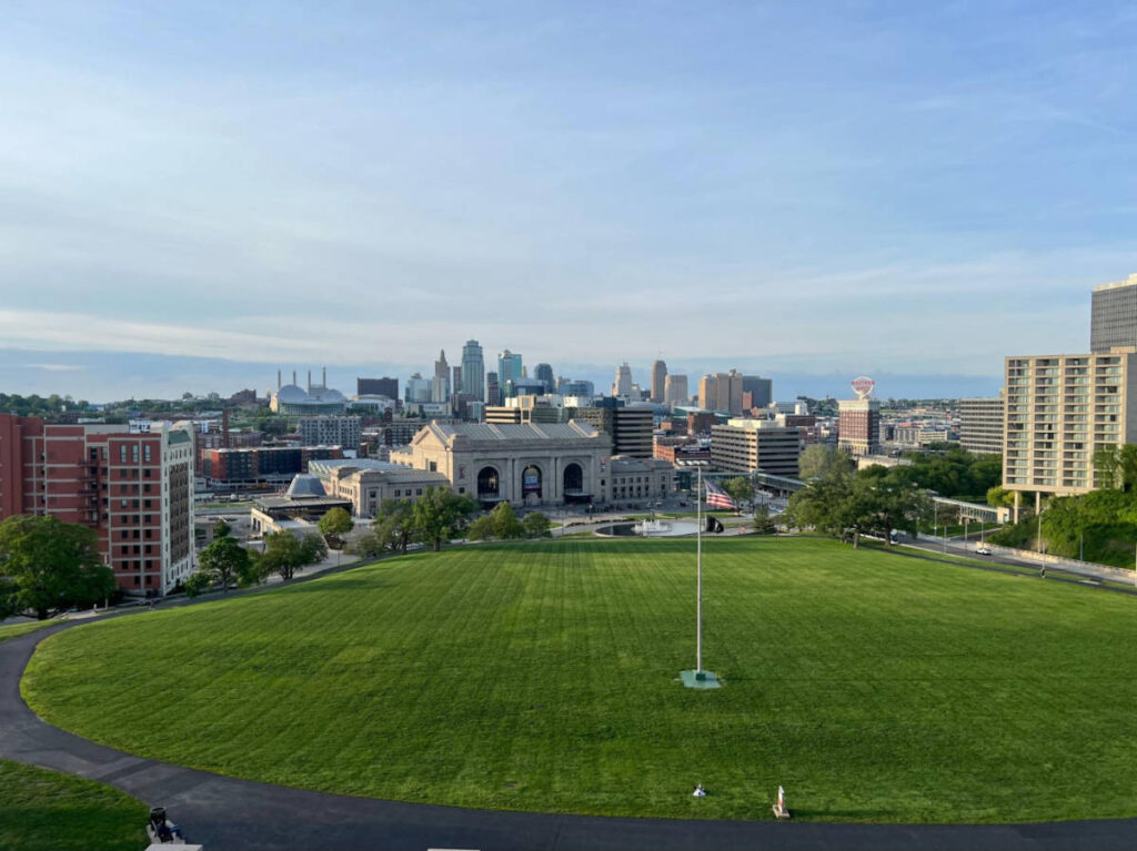 Overlooking view of the Union Station behind the vast field in Kansas City