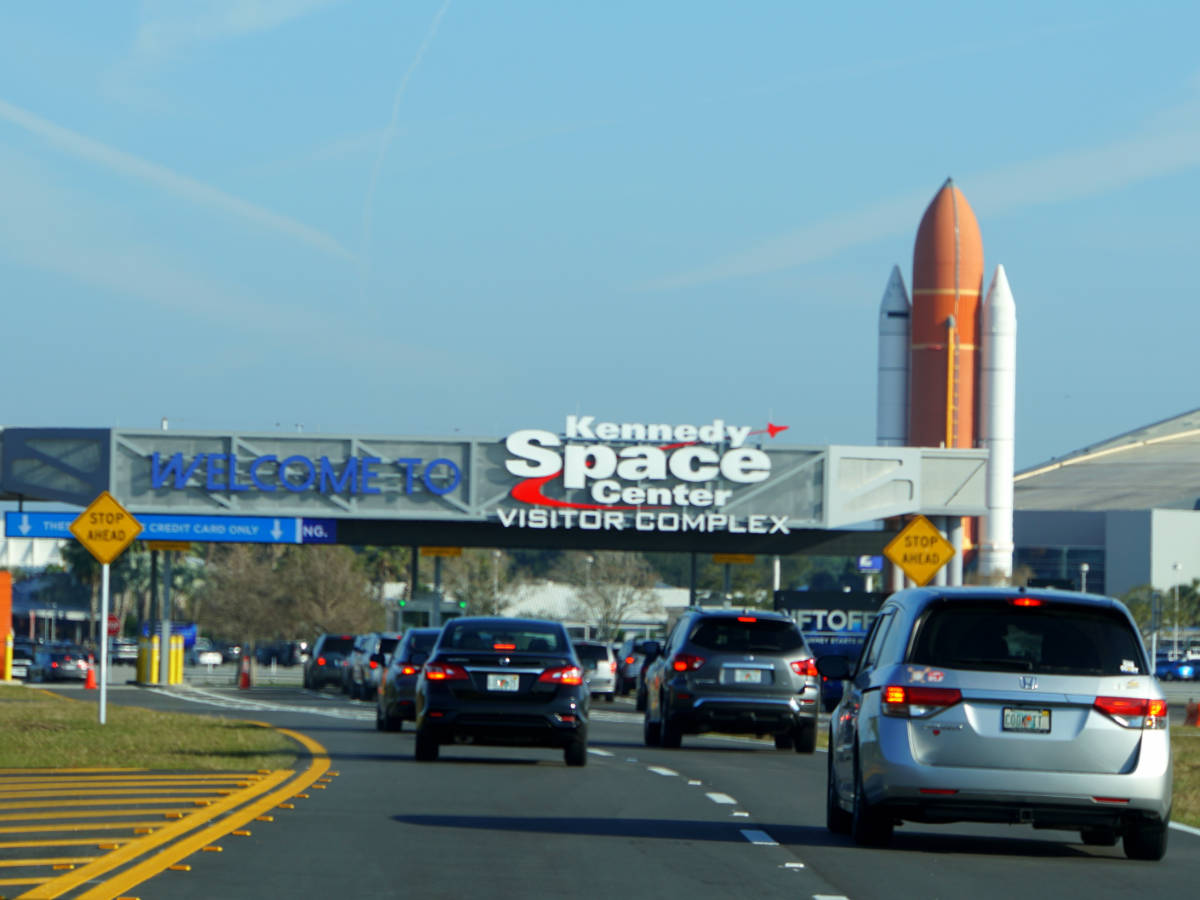 Cars entering the entrance to Kennedy Space Center Visitor Complex