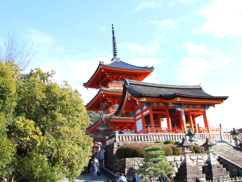 Outside view of the Kiyomizu-dera Temple in Kyoto