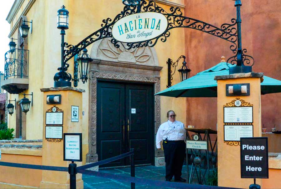 View of a guard in La Hacienda de San Angel