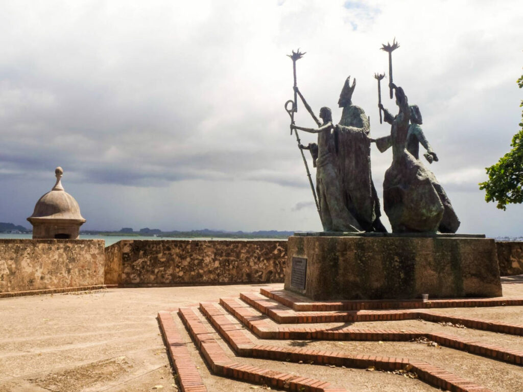 View of the La Rogativa Monument