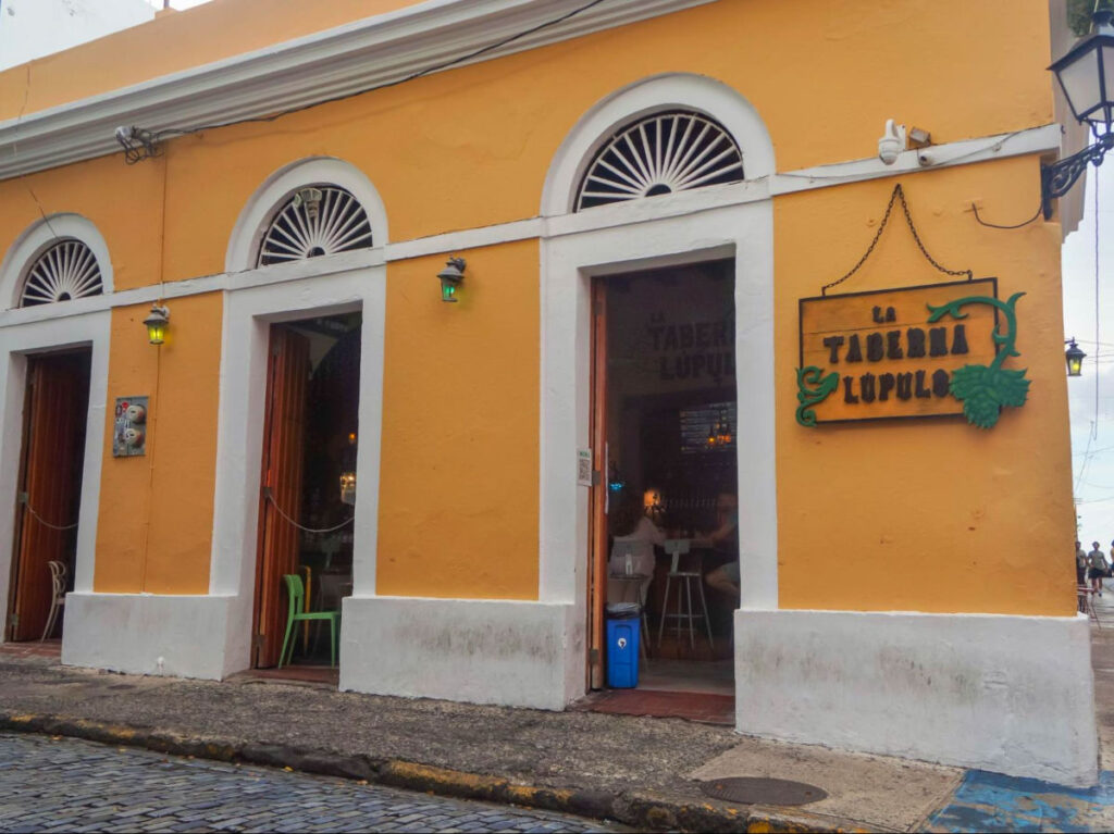View outside the La Taberna de Lúpulo