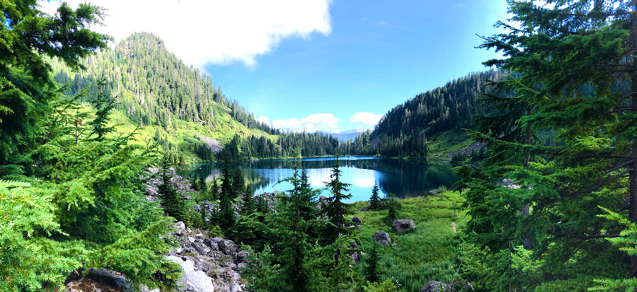 View of Lake 22 in the wilderness of Washington State