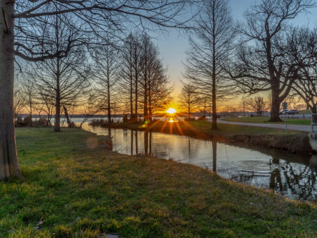View at the White Rock Lake during sunrise