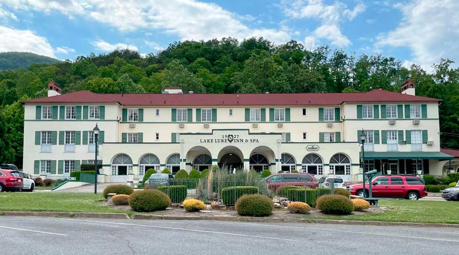 The Lake Lure Inn & Spa from the outside
