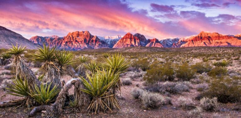 Sunrise view of the majestic landscape at Red Rock Canyon
