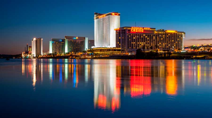 Skyscrapers and its reflection on the Lake Mohave in Laughlin