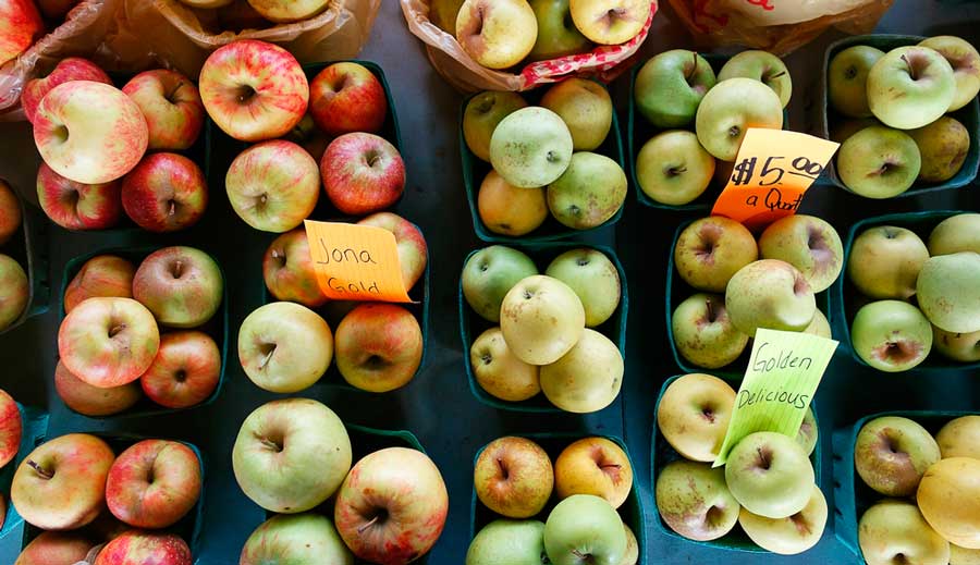 Local apples from the Local Farmers Markets