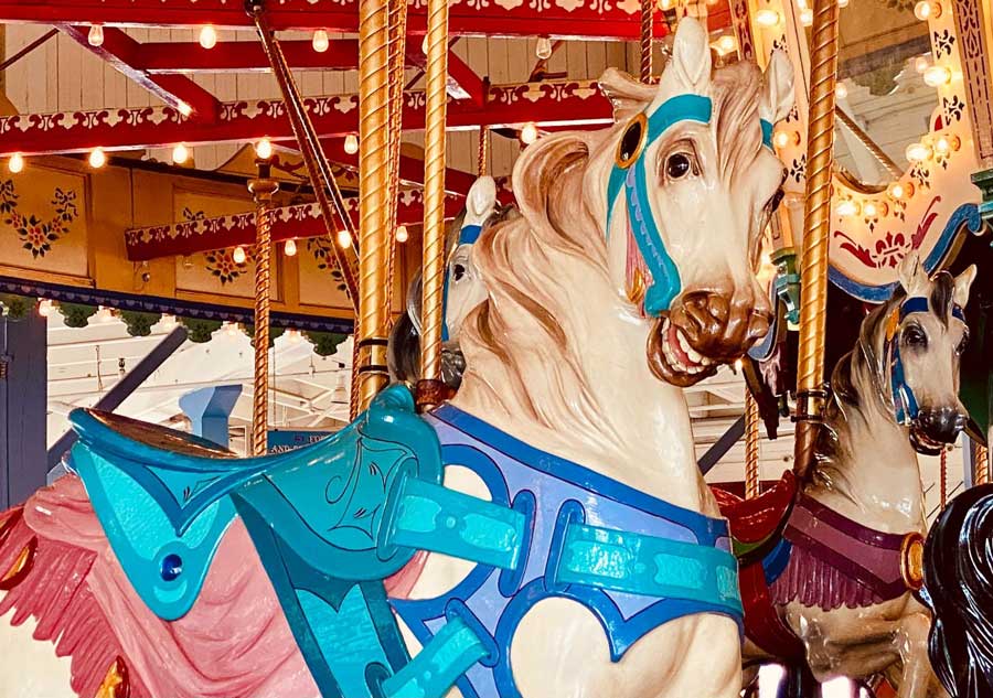 A carousel ride in Loof Hippodrome