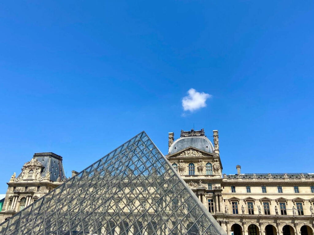 Clear blue sky over the Louvre Museum