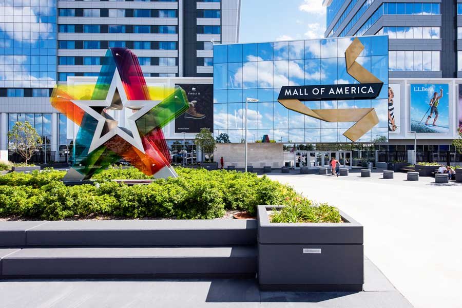 View of the entrance to Mall of America
