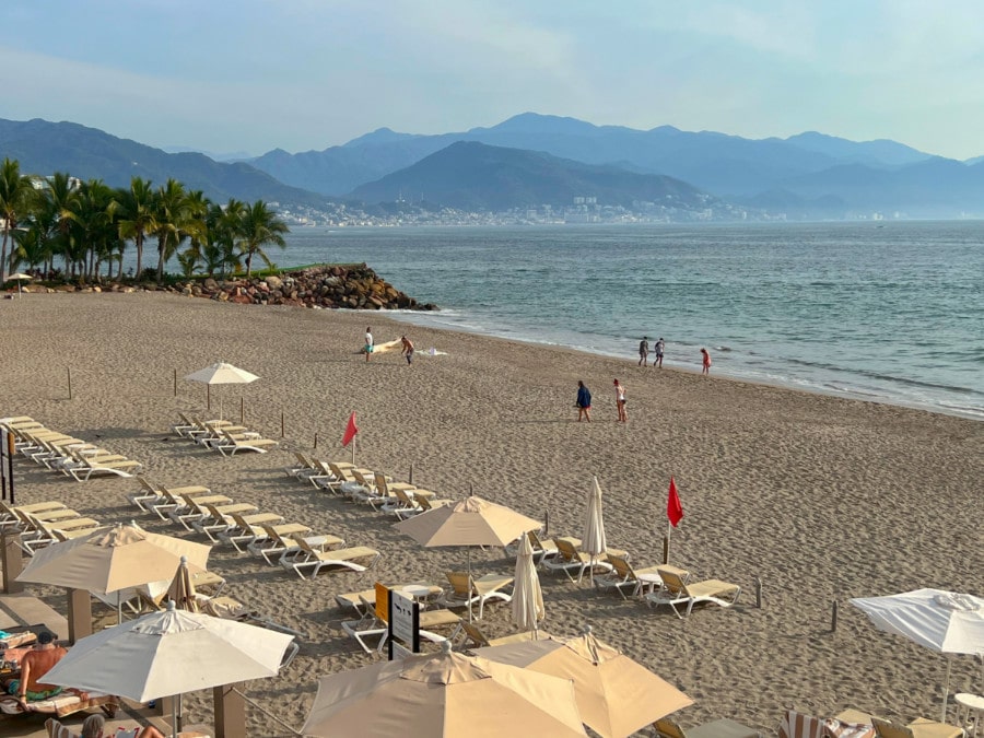 Overlooking view of the beach in Marriot Resort Puerto Vallarta
