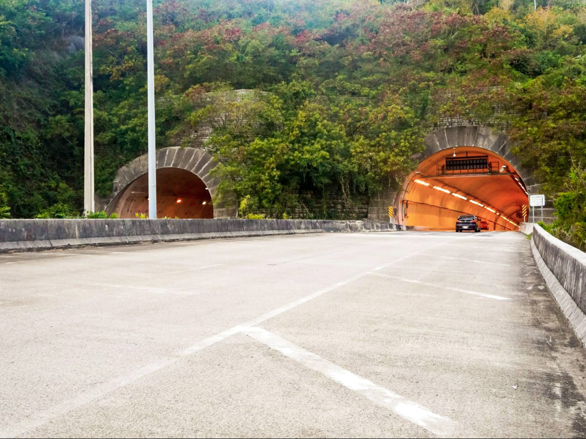 View of the cars entering the Maunabo tunnels