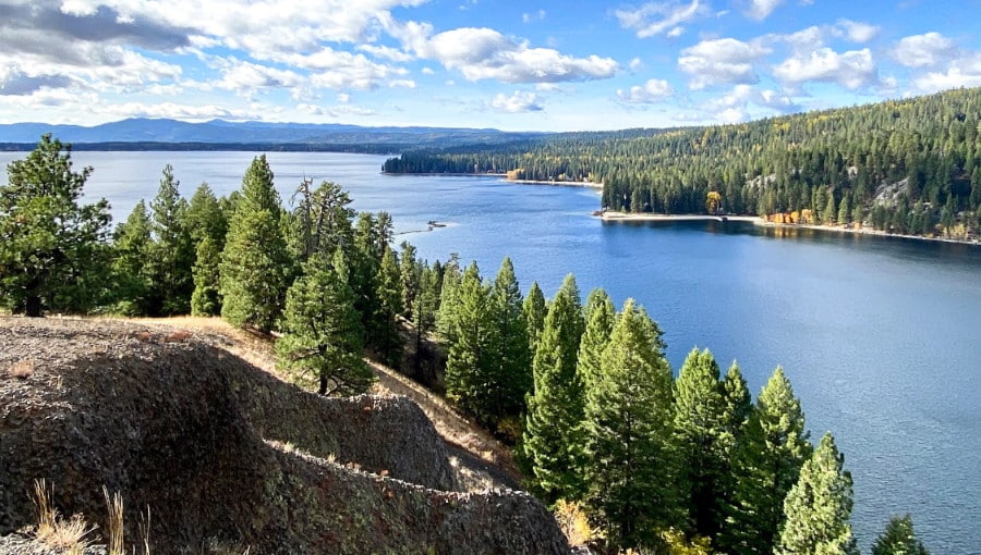 Breathtaking view of the Payette Lake at the top of the mountain in McCall