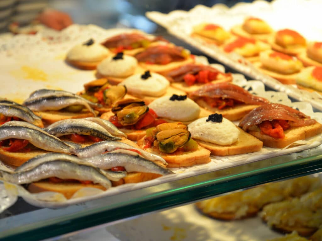 Local Spanish foods available in Mercado de San Miguel
