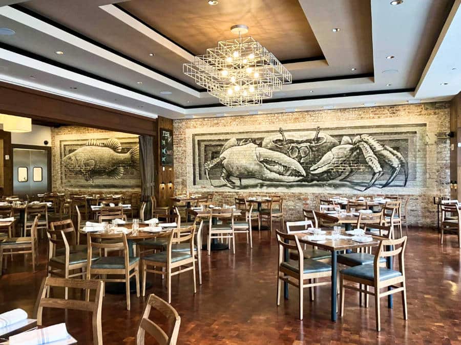 Luxurious interior of Meril Restaurant