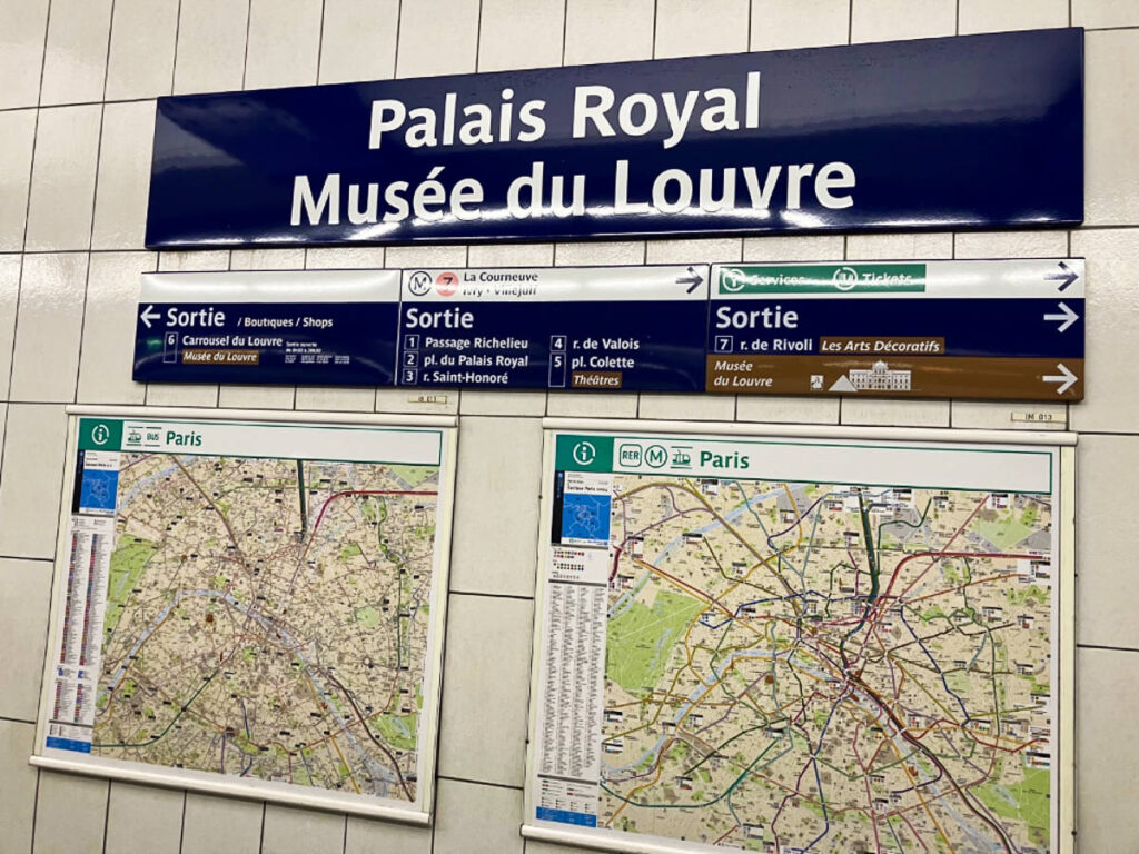 Map of the Métro stop with direct access to the Louvre