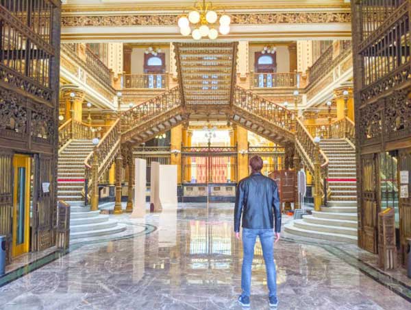Nate standing in the Palacio Postal in CDMX