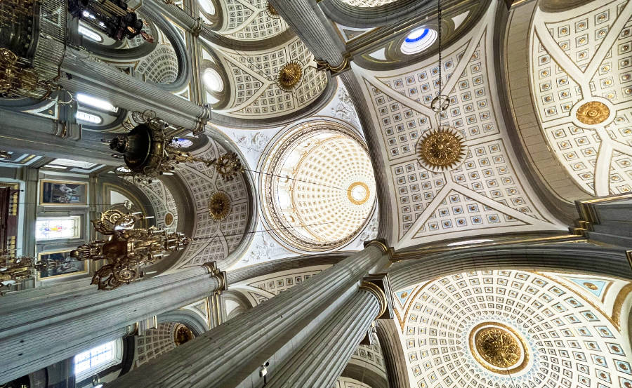 Stunning view of the ceiling of Mexico's famous tourist attraction