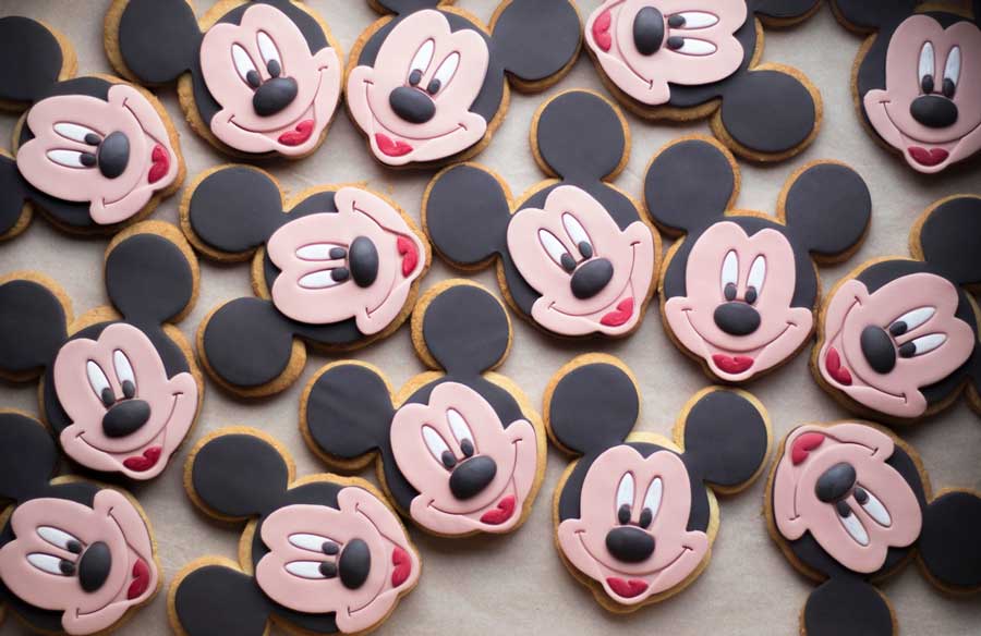 Cookies decorated with Mickey Mouse face