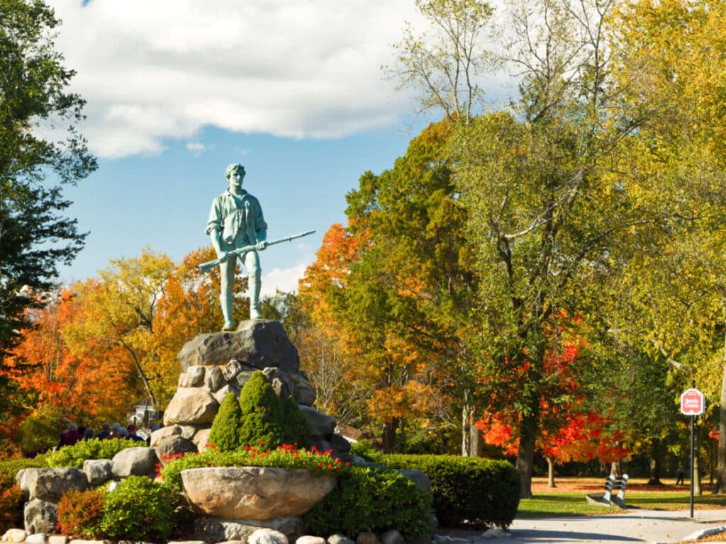 View of the fall foliage around the Minuteman statue