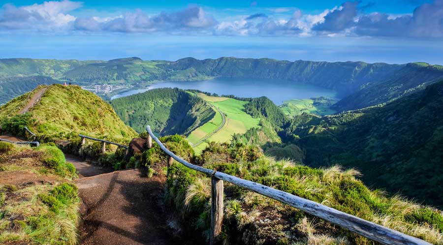 Scenic view of the Miradouro da Boca do Inferno