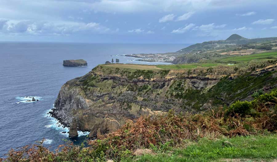 Overlooking view of the Miradouro de Escalvado