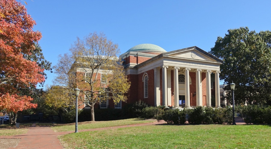 View outside of Morehead Planetarium on UNC Chapel Hill’s campus