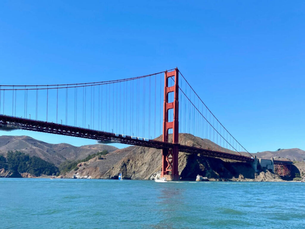 Clear blue sky over the San Francisco Golden Gate Bridge