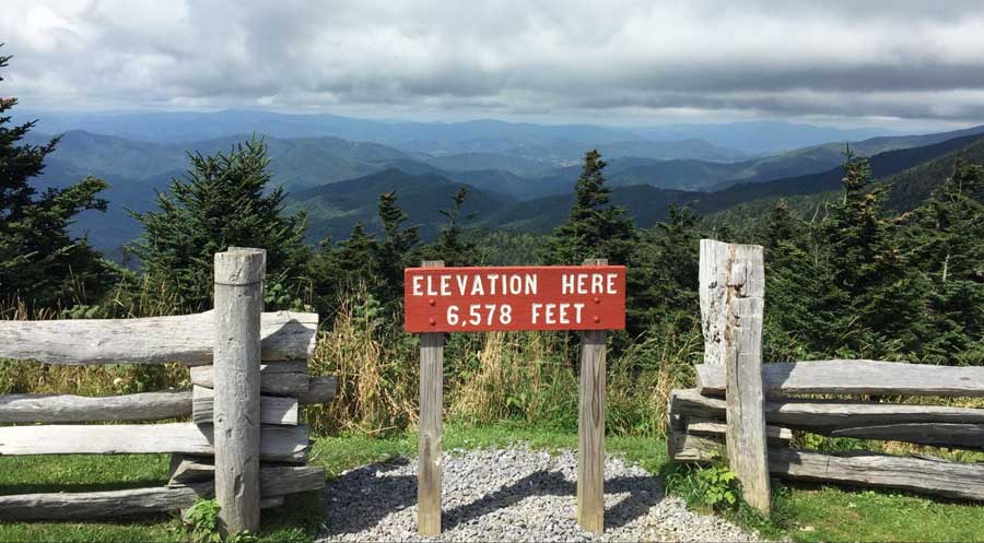 The number of elevation in Mount Mitchell State Park and the overlooking view from it