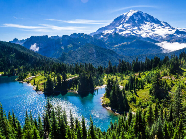 Picturesque view of the Mount Rainier and the blue Eunice Lake