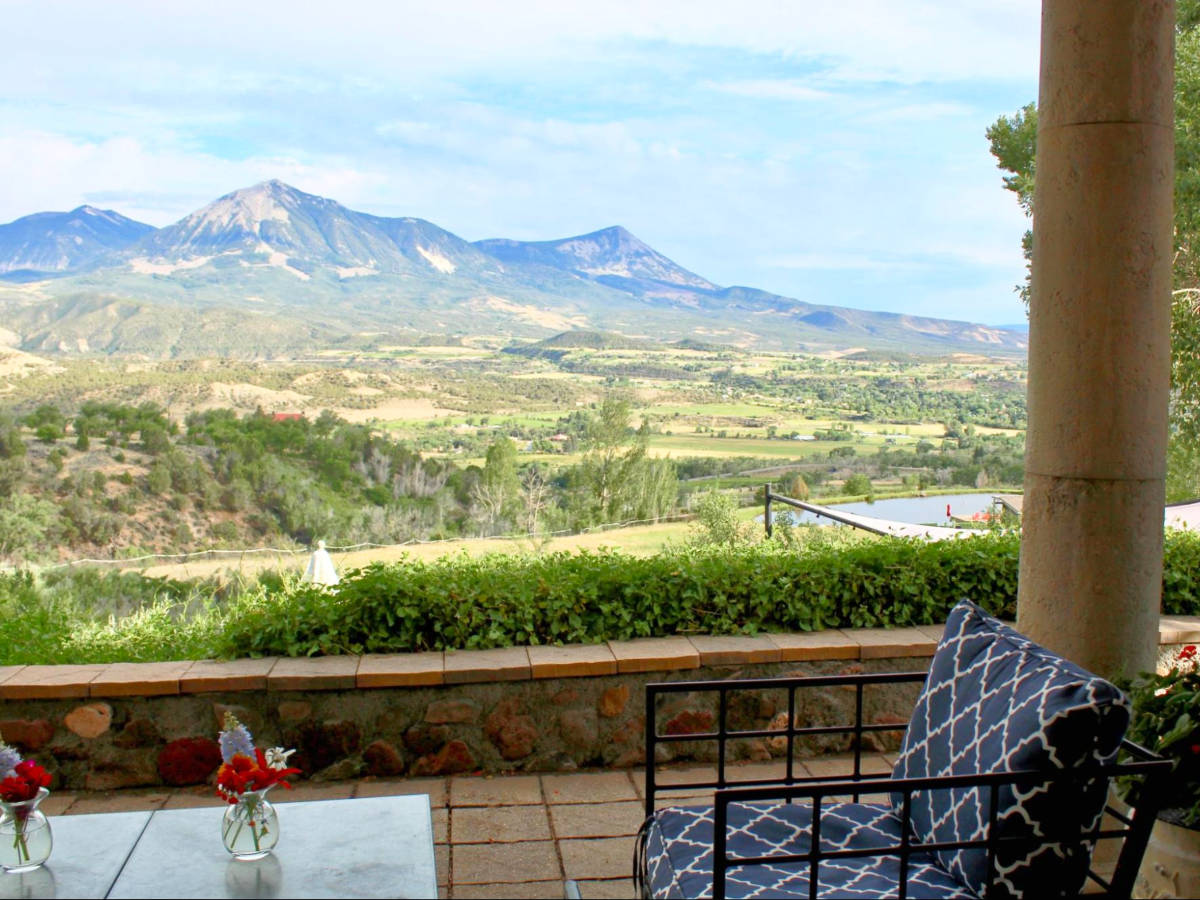Scenic mountain views from Azura Cellars in Paonia