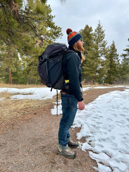 The author's husband wearing the Mountainsmith Apex 60