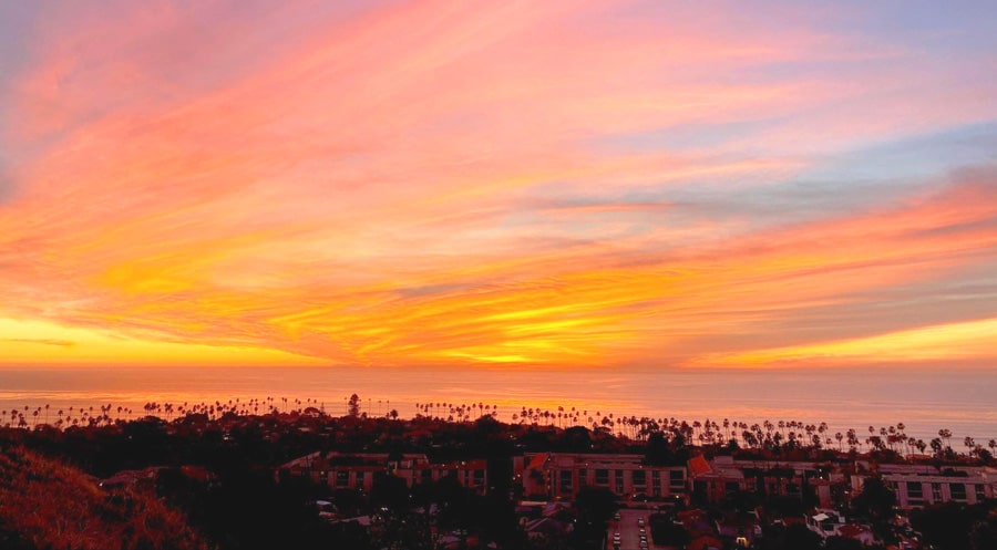 Scenic view of the sunset and La Jolla in Mt. Soledad National Veterans Memorial