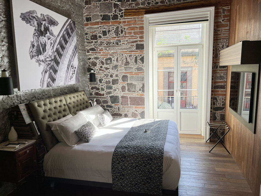 View of the bedroom in Mumedi Hotel