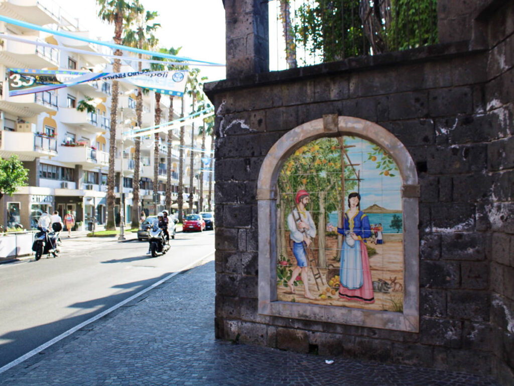 A colorful mural at the street of Sant’Agnello
