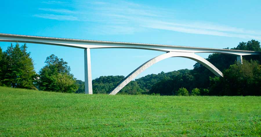 The Natchez Trace Parkway Bridge under the clear blue sky in Franklin