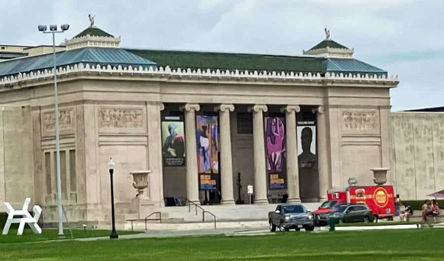 Façade of the New Orleans Museum of Art, seen from a distance